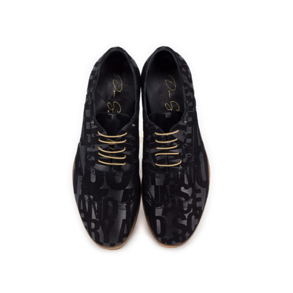 Men's lace-up shoes with studs